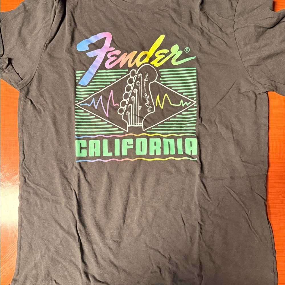 Fender California Graphic Tee - Picture 2 of 4